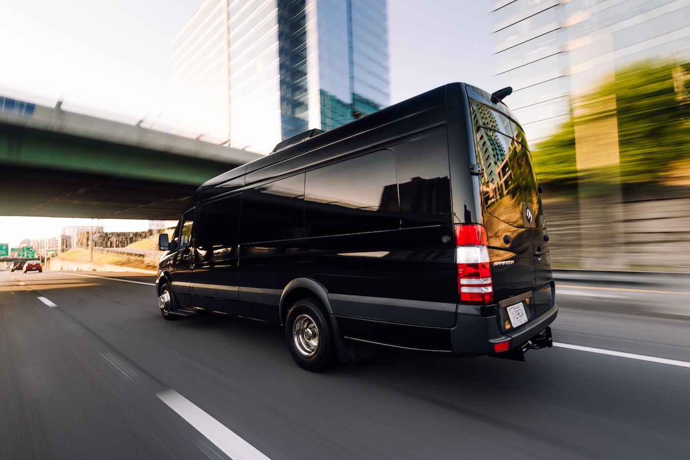 Woosh Passenger van in the city